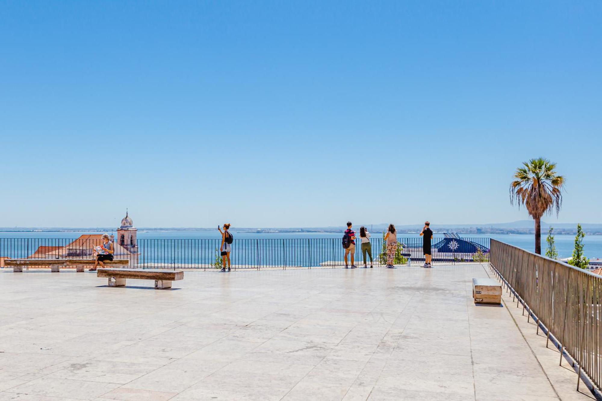 Visit Lisbon4Fun - Alfama Apartment Exterior foto