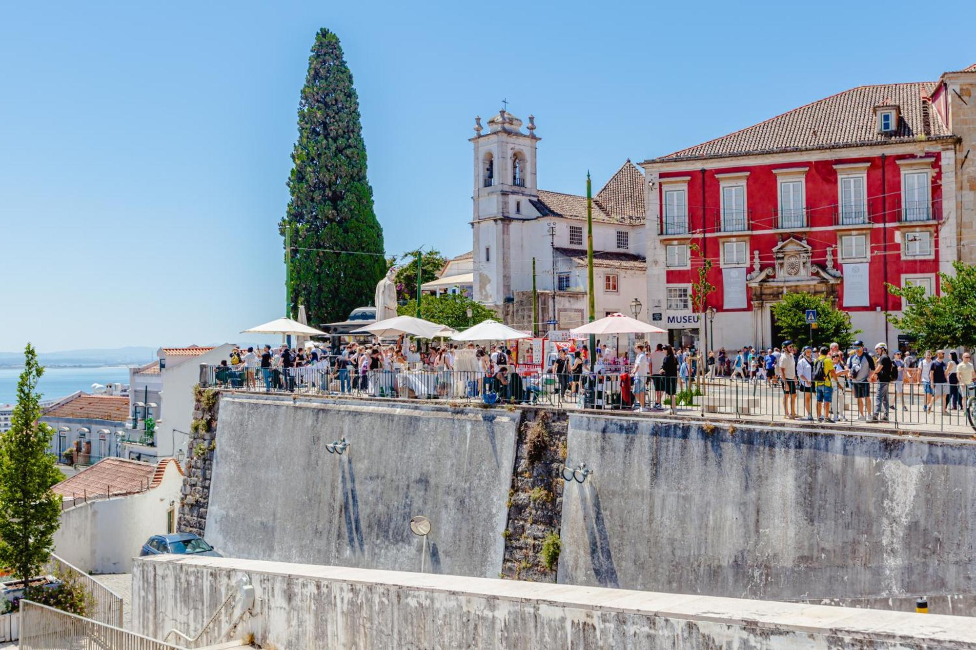 Visit Lisbon4Fun - Alfama Apartment Exterior foto